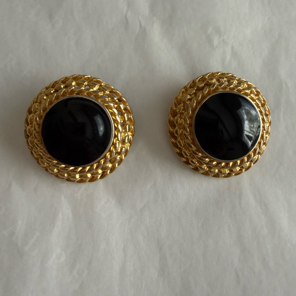 Vintage Erwin Pearl Gold Tone Clip On Earrings Black Cabochon Statement Signed